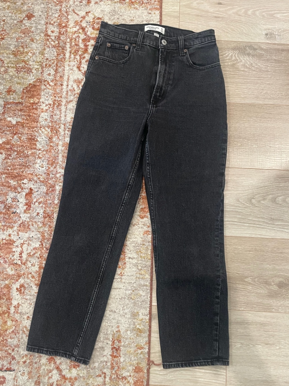 Abercrombie & Fitch Ankle Straight Ultra High Rise size 4/27